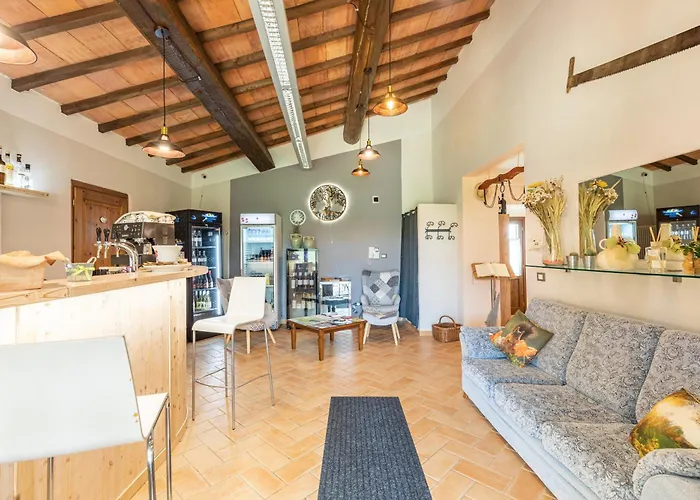 农家乐 Masseria Del Bosco Poderuccio 基安奇安诺泰尔梅